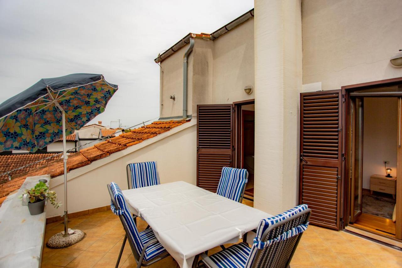 Apartments Maller Rovinj Bagian luar foto