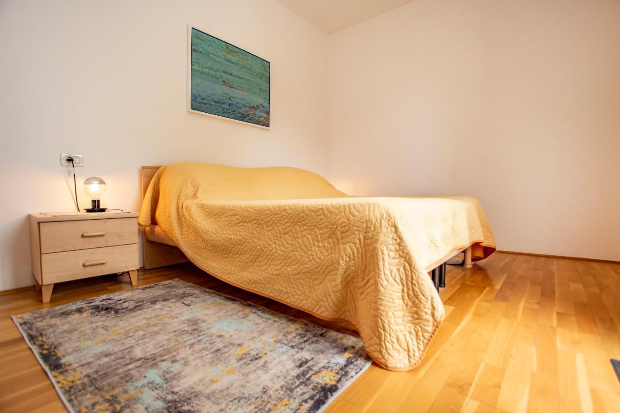 Apartments Maller Rovinj Bagian luar foto