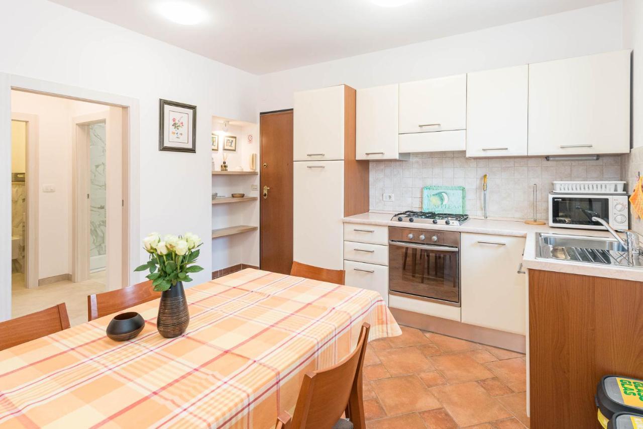 Apartments Maller Rovinj Bagian luar foto