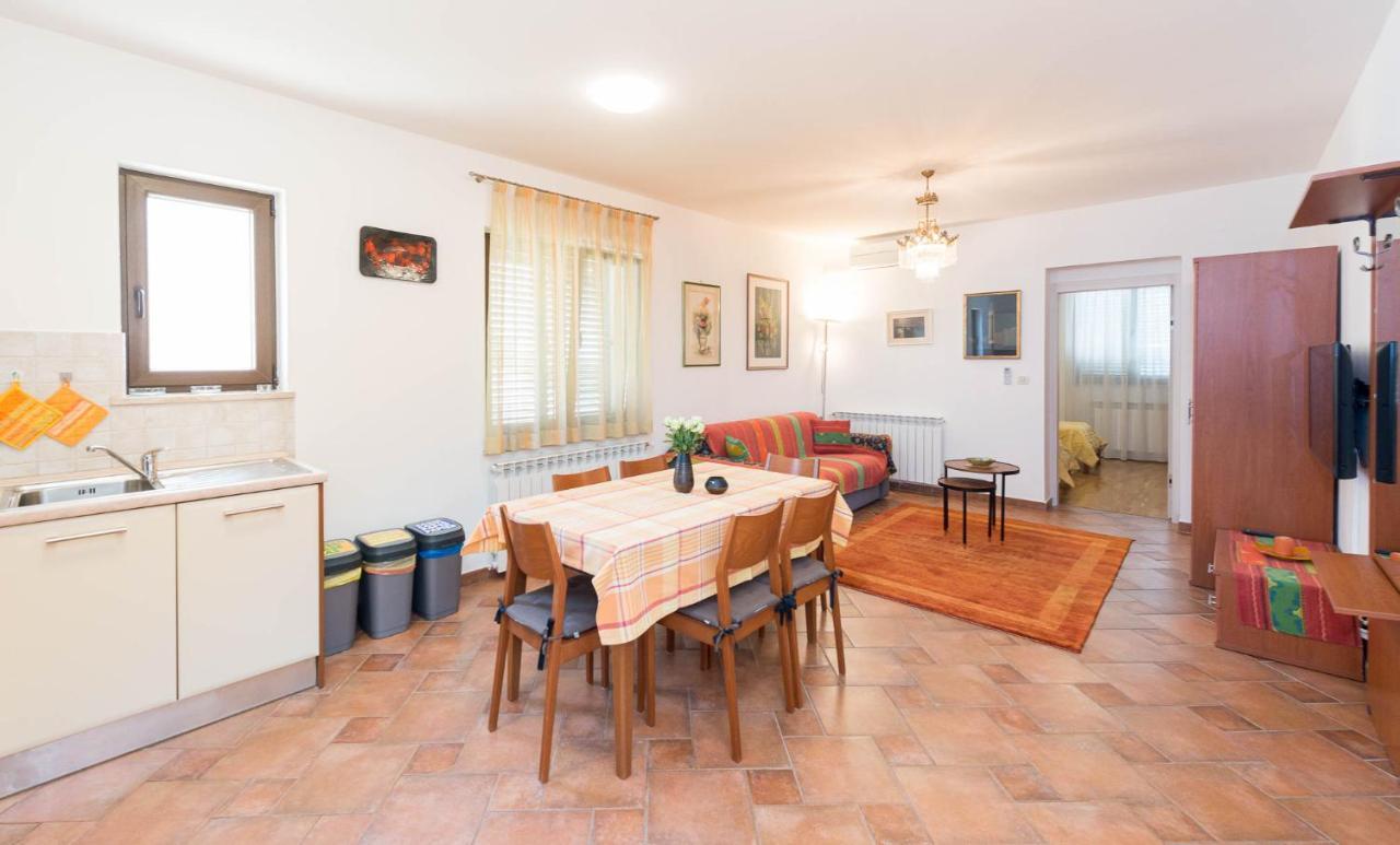 Apartments Maller Rovinj Bagian luar foto