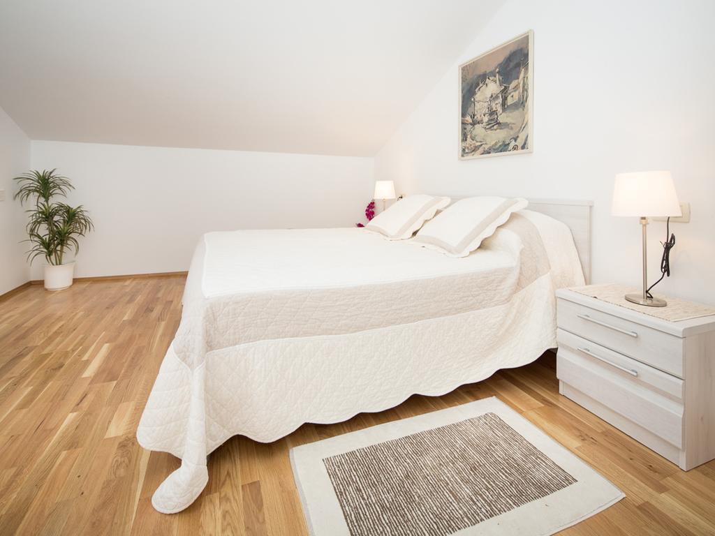 Apartments Maller Rovinj Bagian luar foto