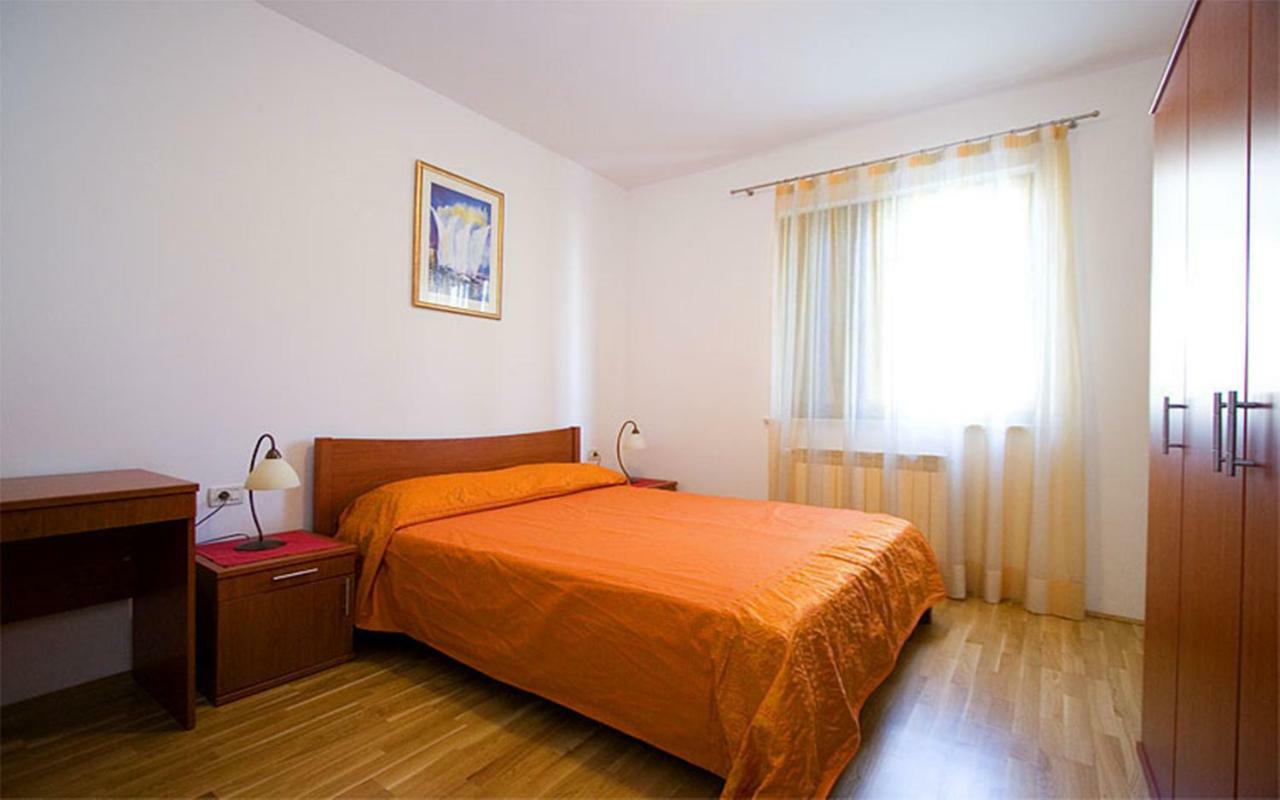 Apartments Maller Rovinj Bagian luar foto