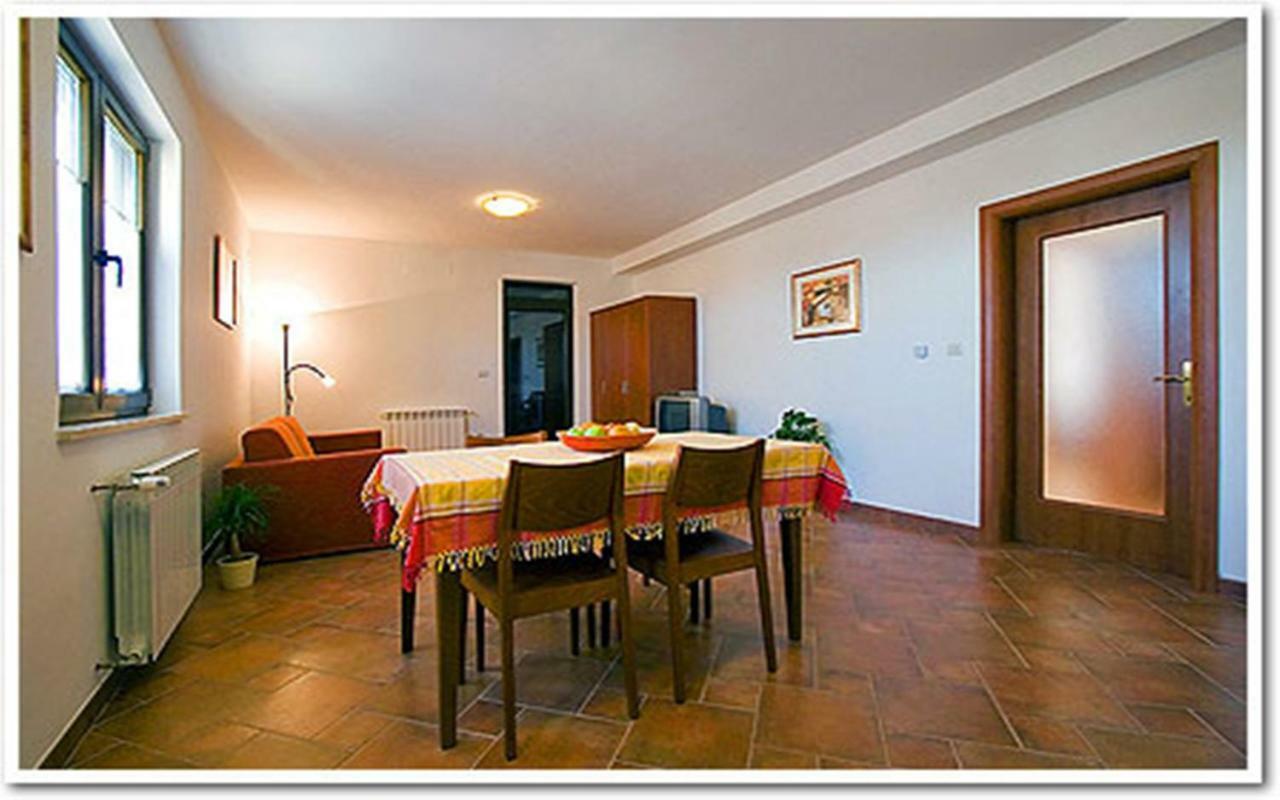 Apartments Maller Rovinj Bagian luar foto