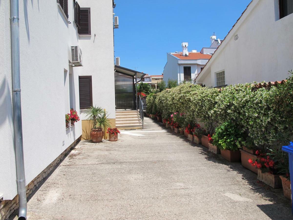 Apartments Maller Rovinj Bagian luar foto