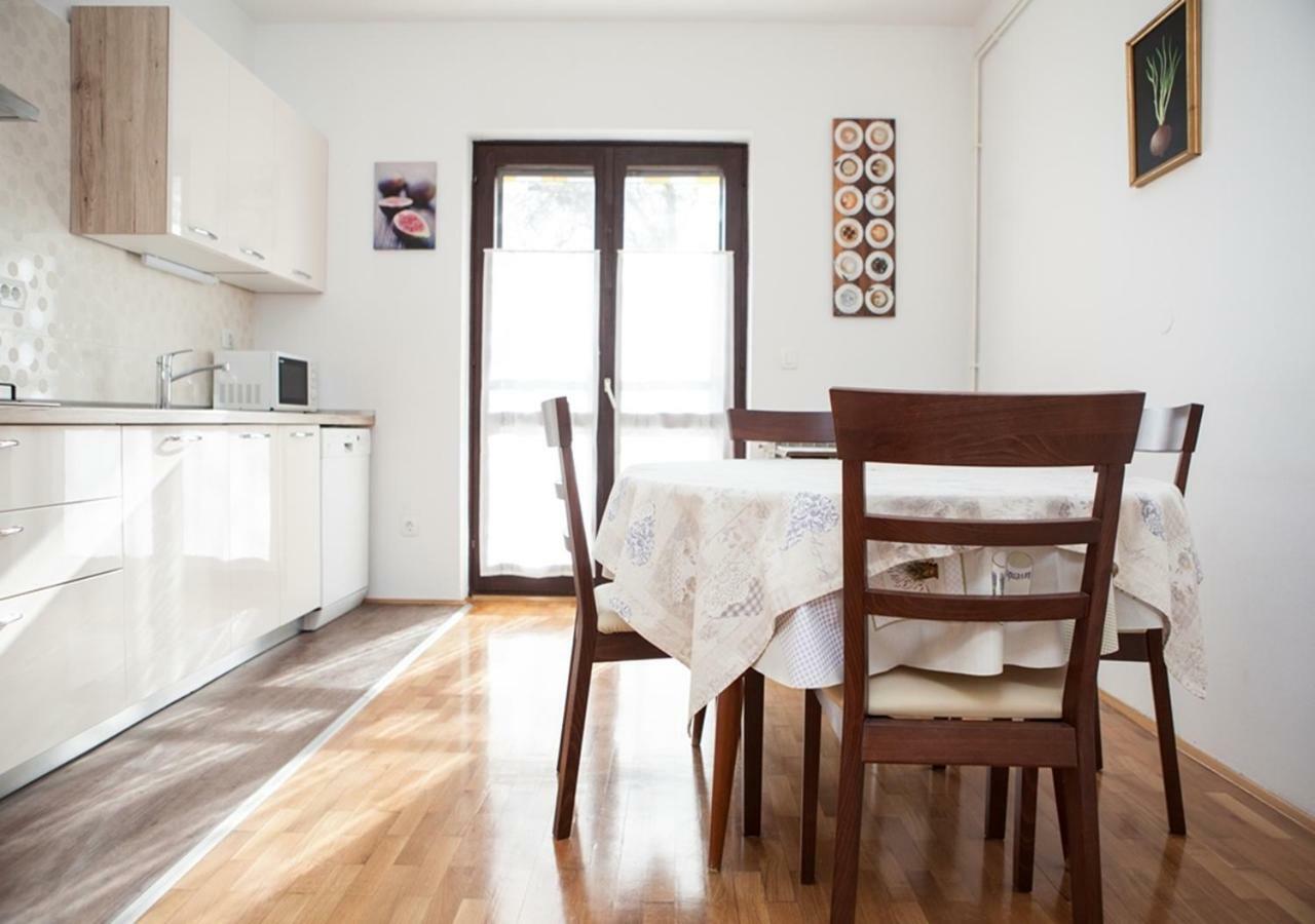 Apartments Maller Rovinj Bagian luar foto
